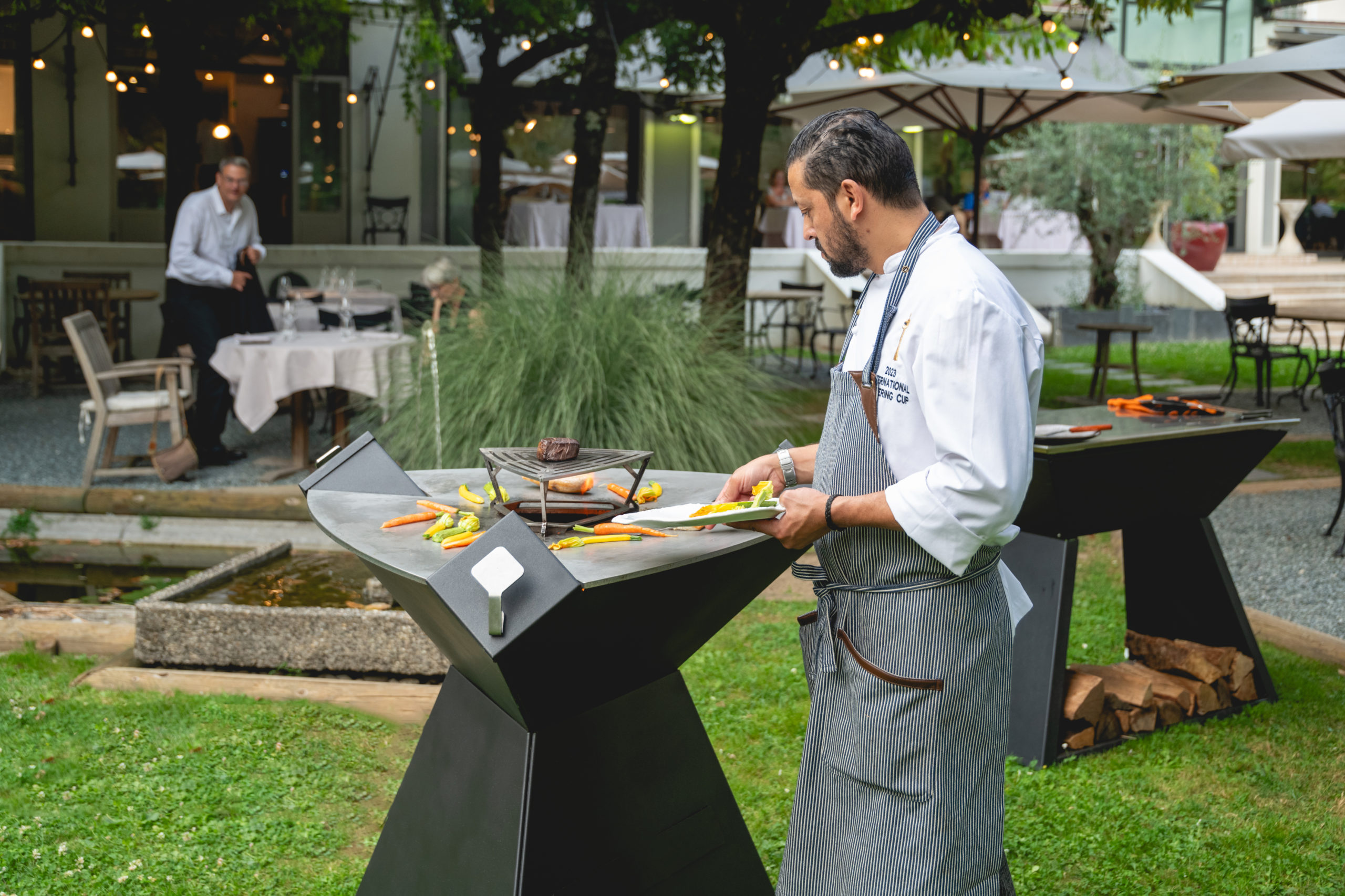 brasero origine noir de la marque finoptin, photographie réalisée par @Snoot Photo