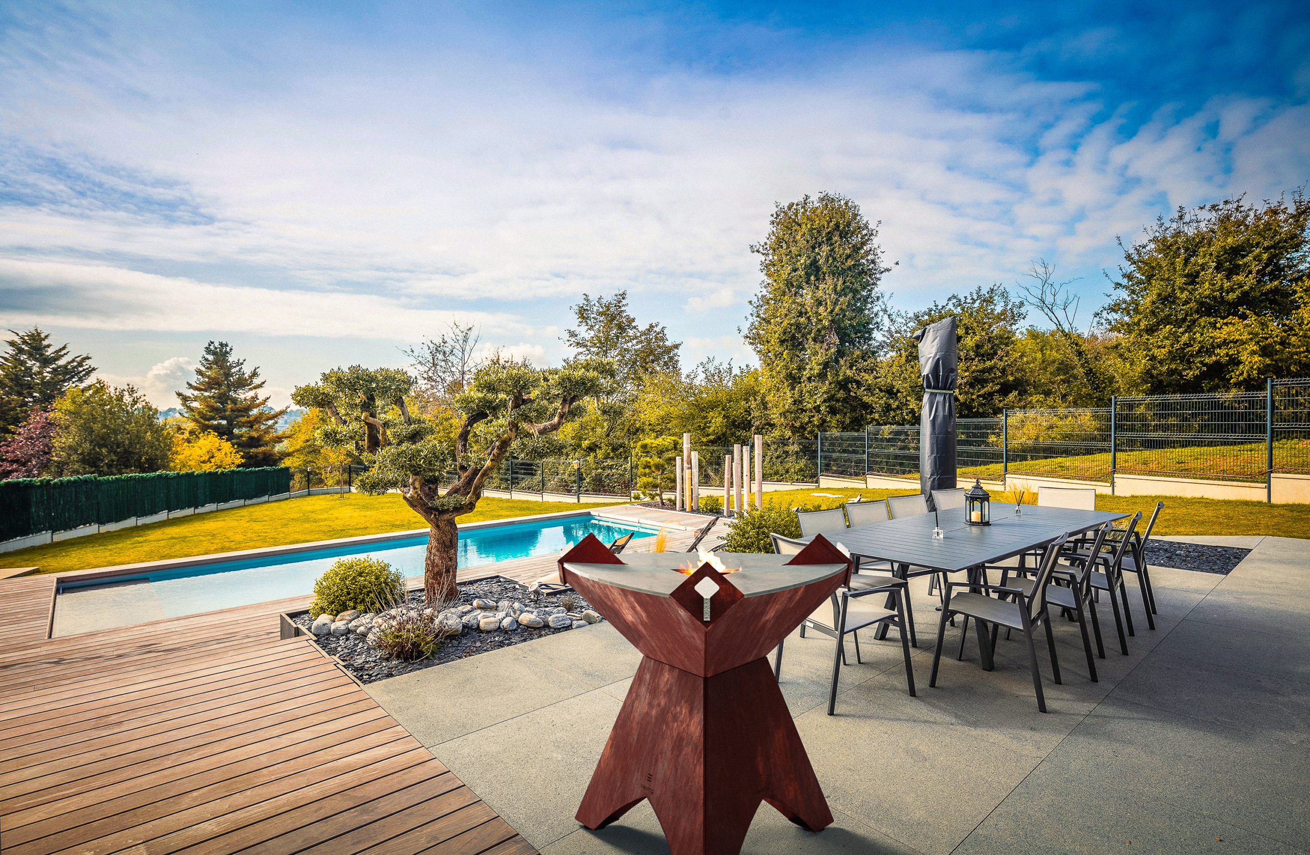 Home,Swimming,Pool,In,Garden,And,Terrace brasero design corten